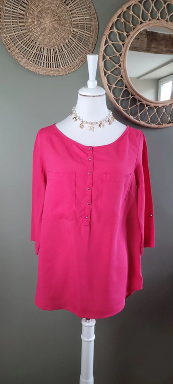Jolie blouse Stradivarius Taille M Parfait état - photo numéro 2