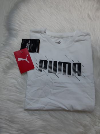 Tee-shirt Puma taille 5/6 ans