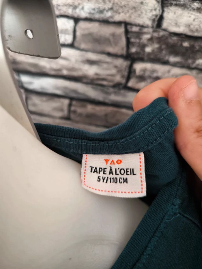 🩵 Joli t-shirt ML TAO bleu canard en 5 ans 🩵 - photo numéro 3