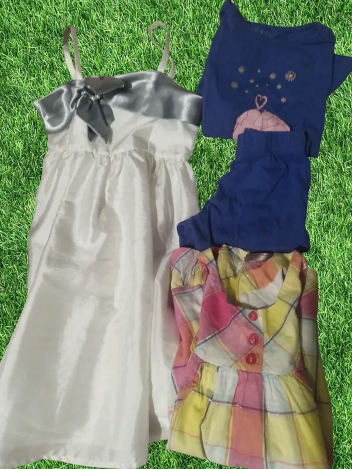 Lot de vêtements 4 ans - photo numéro 2