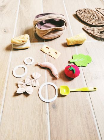 🥖Dinette panier/corbeille pique nique avec anse divers aliments en tissu- peluche