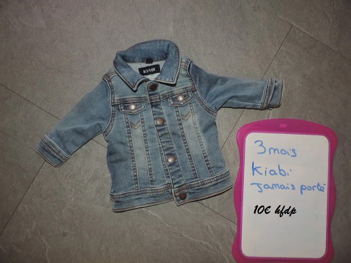 veste en jeans kiabi jamais porté taille 3 mois