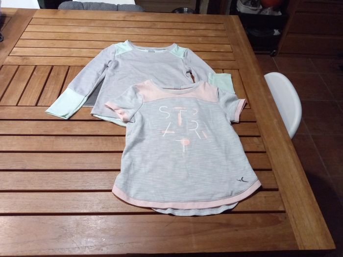 Lot de 2 tee-shirts Décathlon T 5 ans