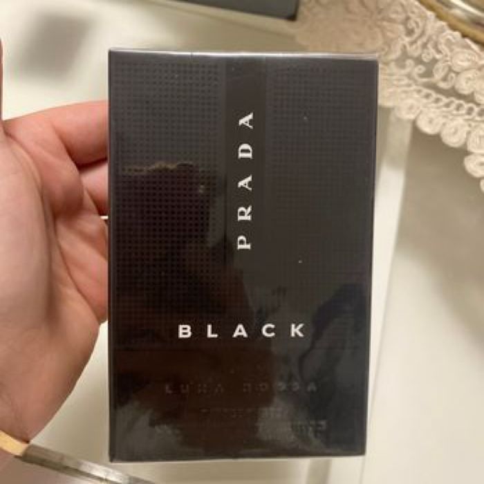 Parfum black prada