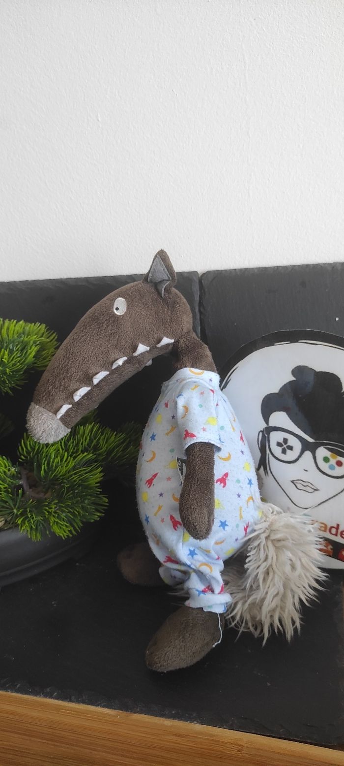 doudou peluche loup edition auzou pyjama bleu gris fusée étoile lune Jaune Rouge - photo numéro 2
