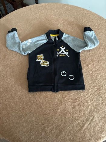 Veste  garçon  en  3/ 4 ans 