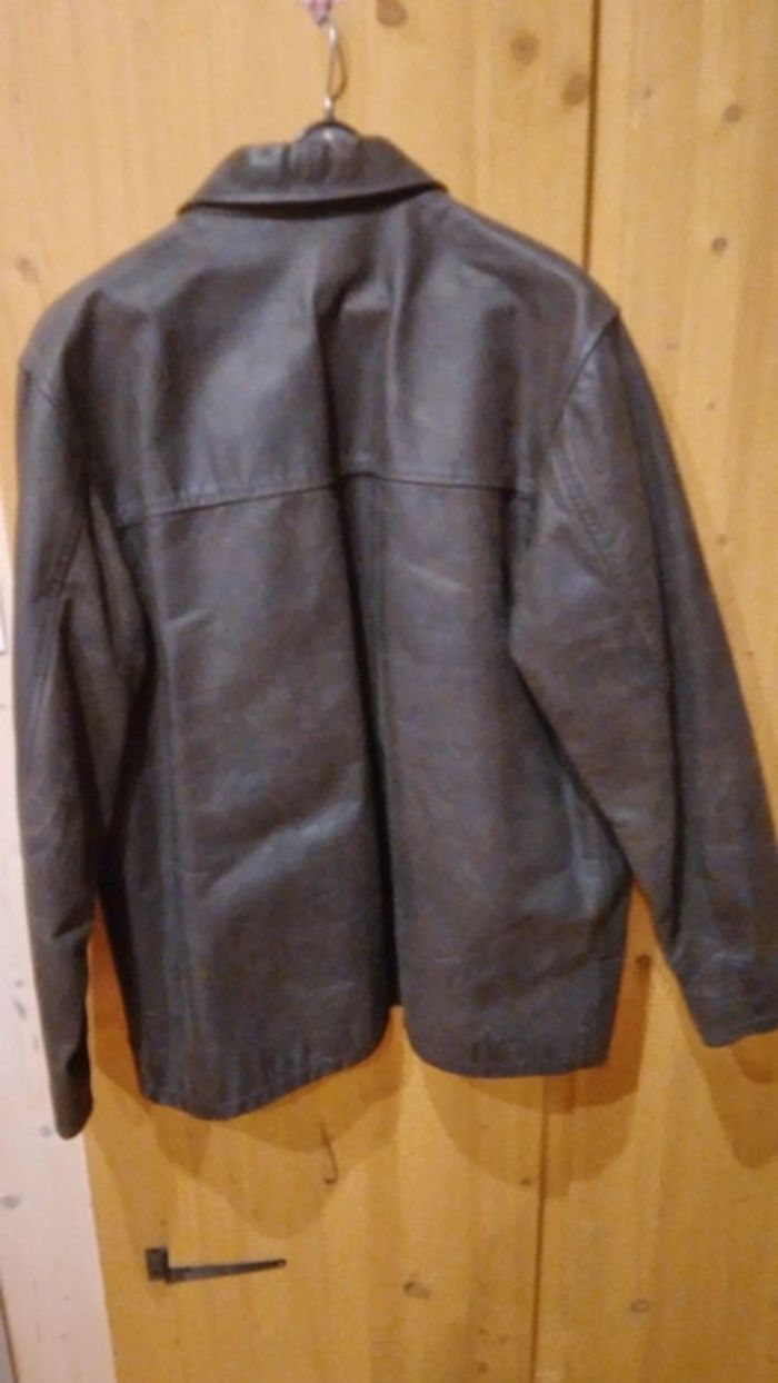 Veste en cuir - photo numéro 2