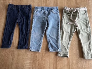 Lot de 3 jeans 18mois