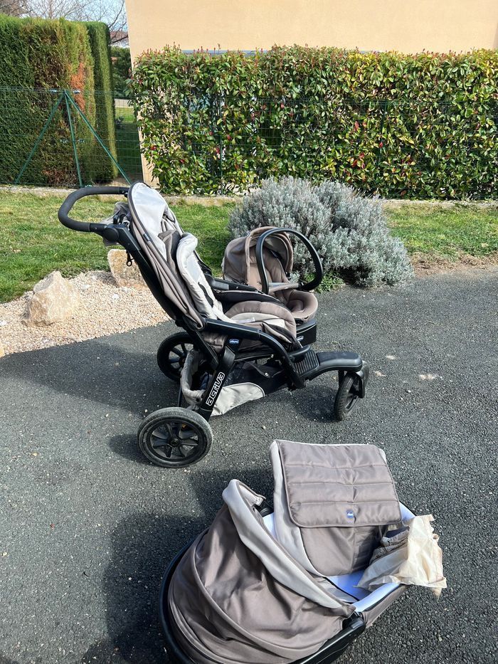 Poussette Chicco trio activ 3 - photo numéro 3