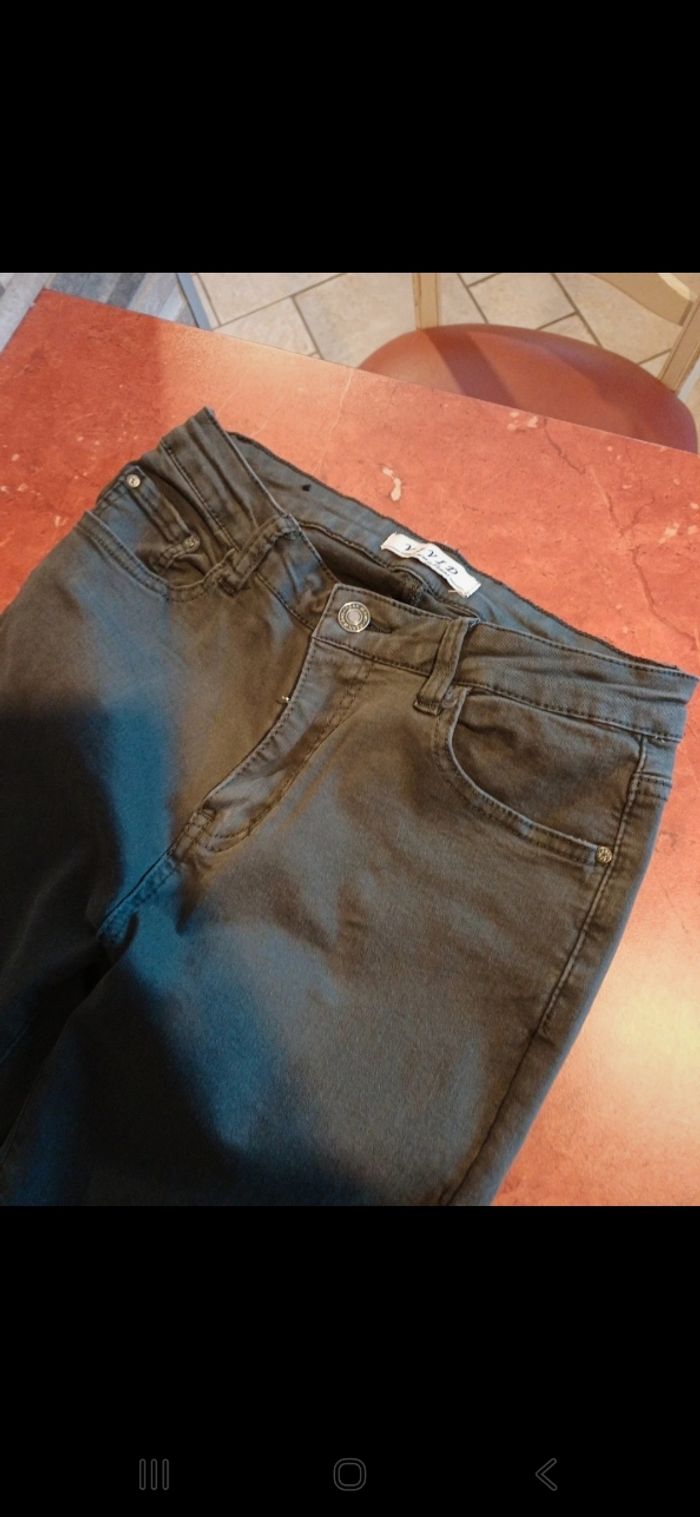 Jean femme taille 38 - photo numéro 3