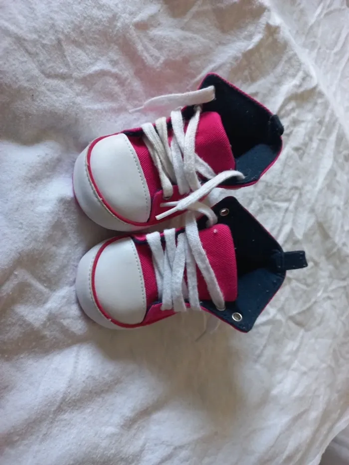 Chaussure bébé souple 3/6m