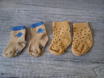 Lot chaussettes jaunes