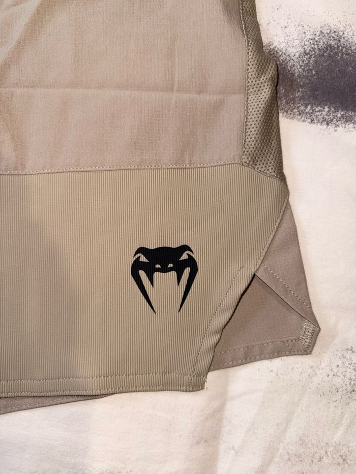 Ensemble Venum G-Fit Air L - Rashguard manches longues + Fightshort sable - Neuf - photo numéro 10