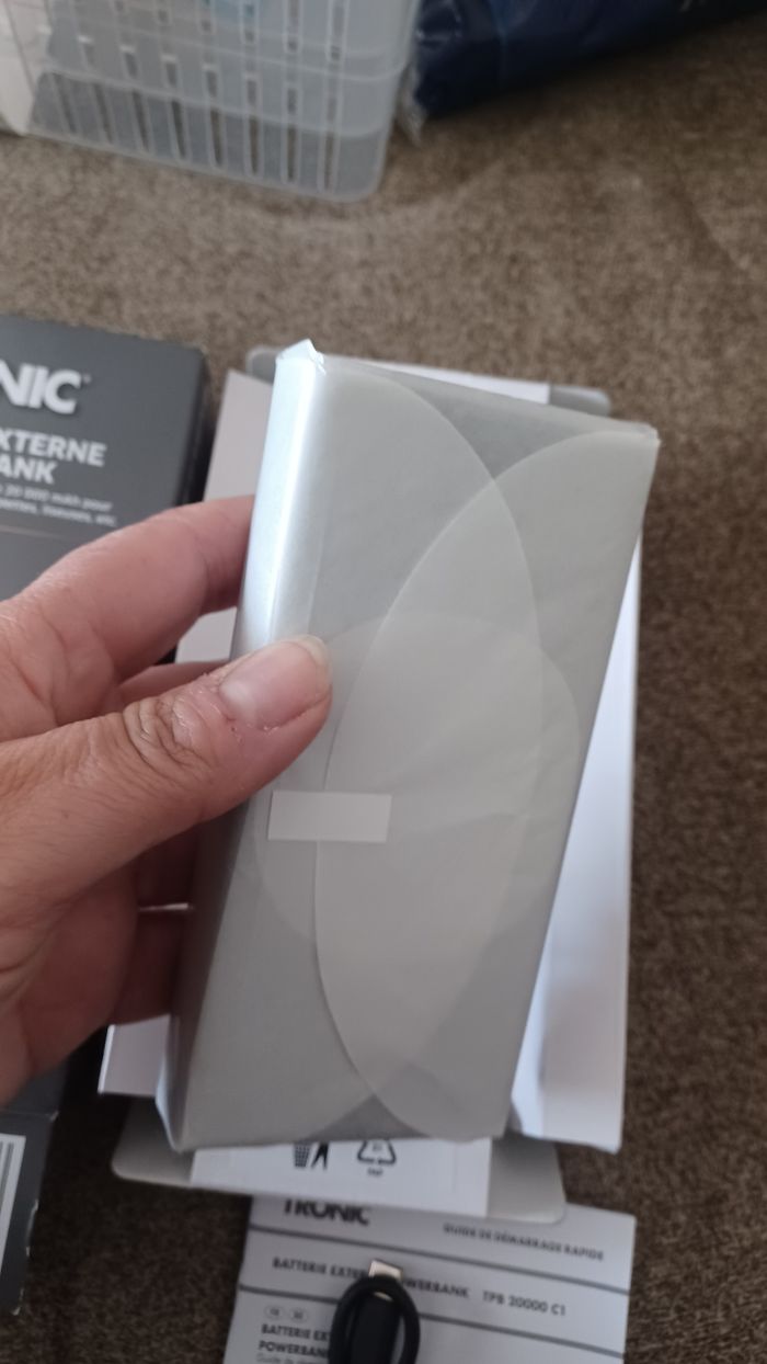 Batterie externe powerbank tronic neuf noir dans sa boîte ferer - photo numéro 3