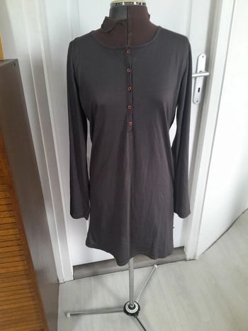 Robe tee-shirt shirt Et vous en très bon état