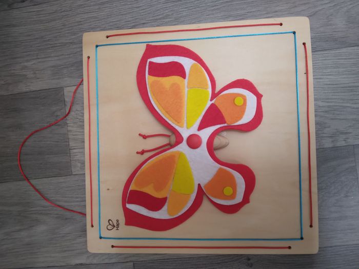 Cadre papillon en feutrine