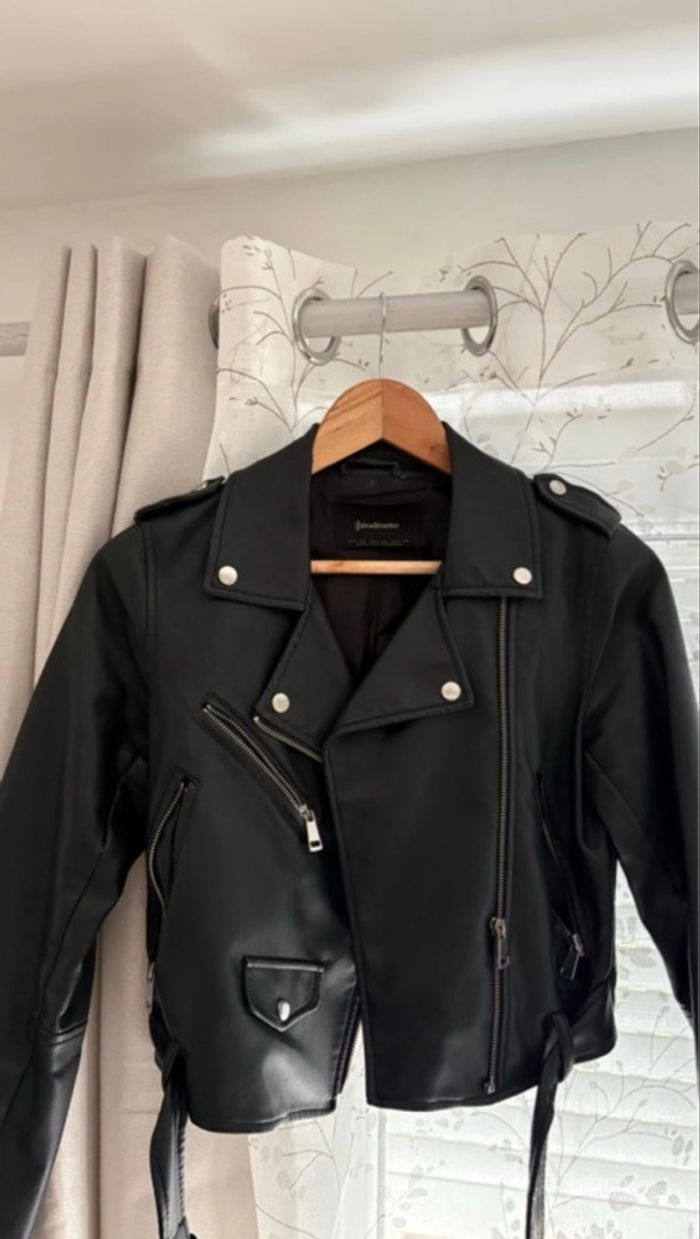 Veste en cuir Stradivarius - Taille 34 - photo numéro 1