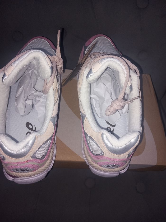 Baskets Asics Gel NYC taille 42 - photo numéro 4