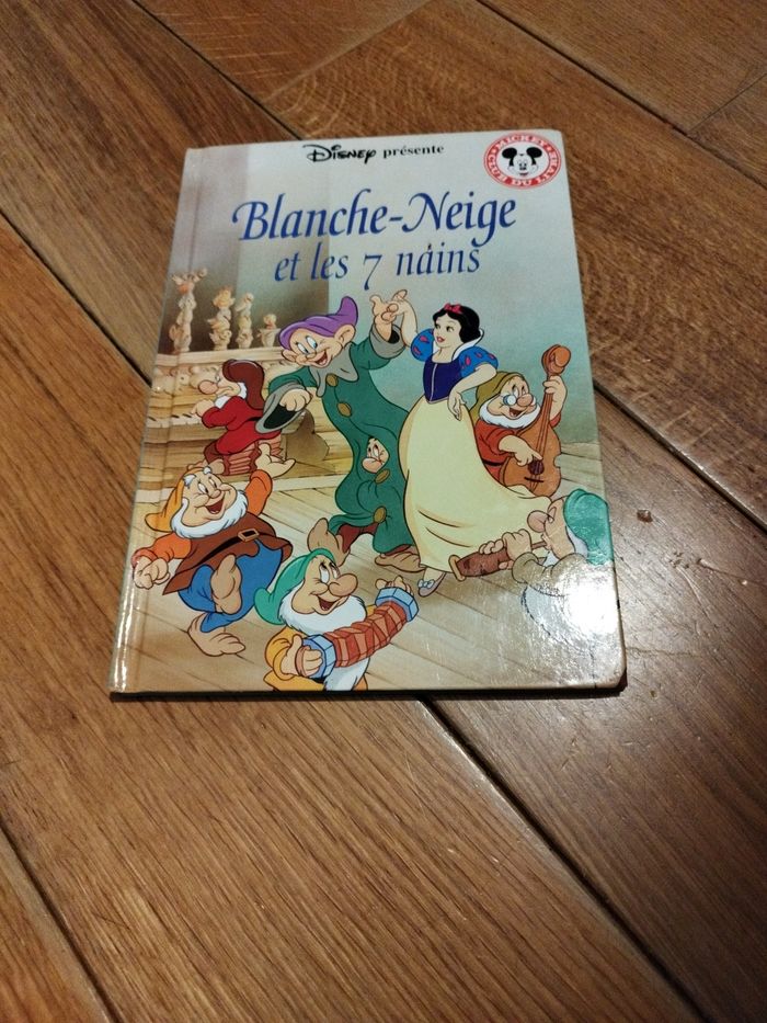 Livre Disney club du livre Blanche-neige et les 7 nains