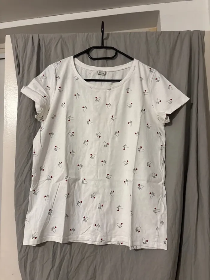 t shirt blanc à motif