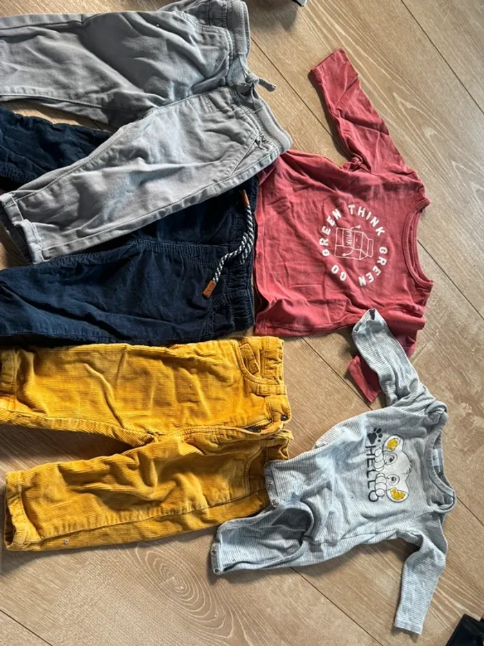 Lot pantalons t shirt manches longues garçon
