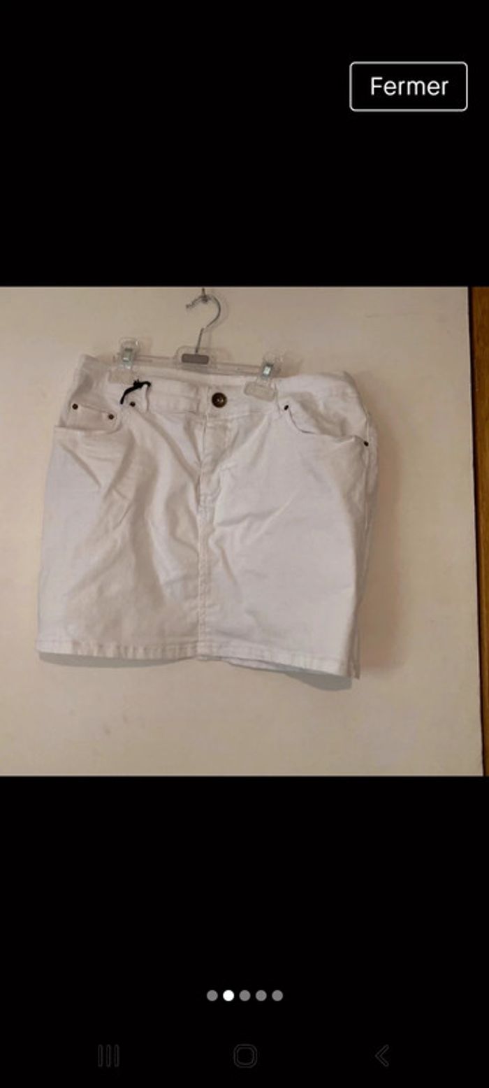 Jupe blanche - photo numéro 2