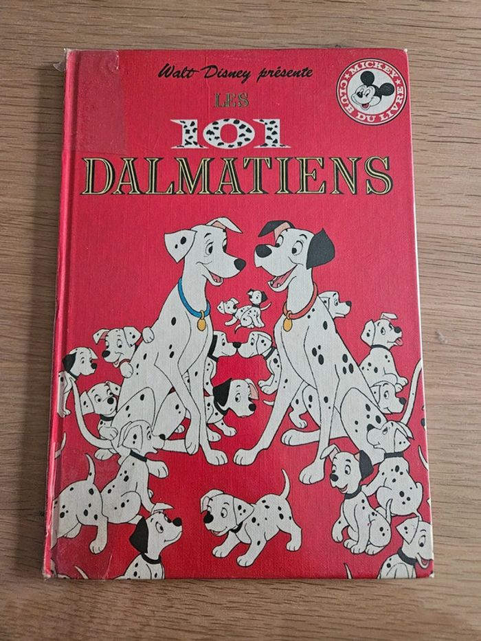 Livre Les 101 Dalmatiens Mickey Club du Livre