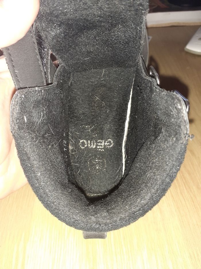Chaussures montante pointure 22 - photo numéro 5