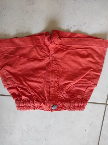 Short 4 ans très bon état