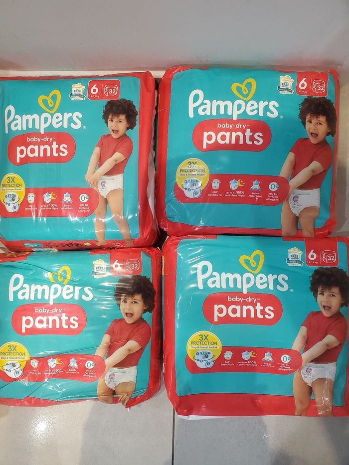 Lot de 4 paquets de couches culottes pampers pants taille 6