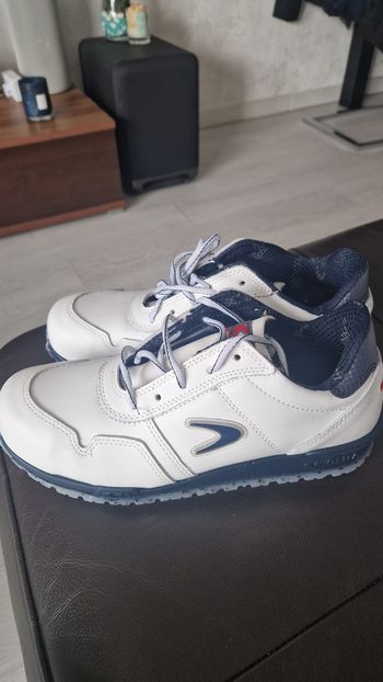 Chaussure de sécurité "cofra" neuve 43