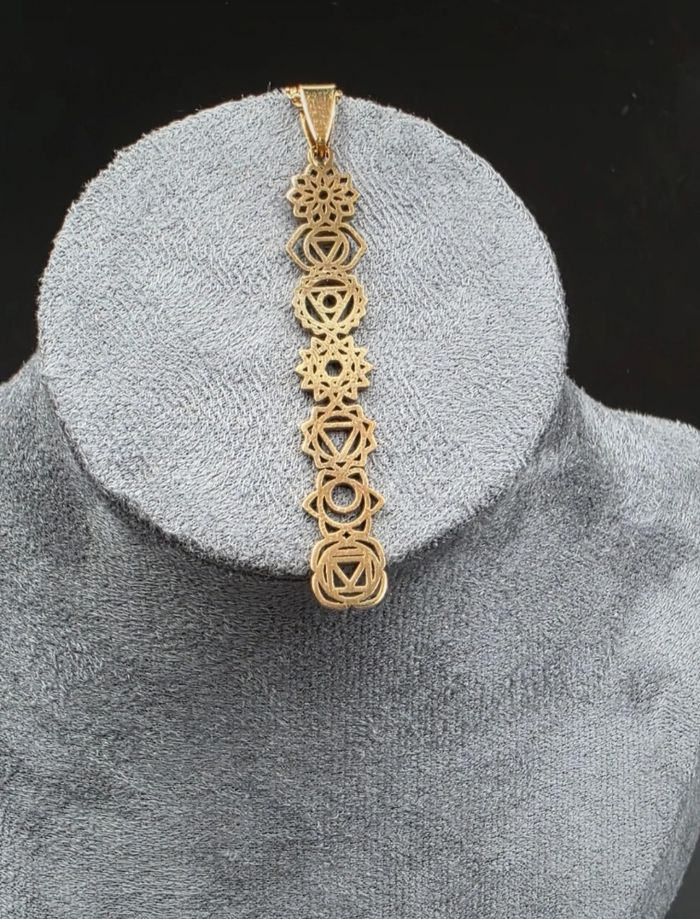 7 Fleurs de Chakras Pendentif Collier doré NEUF - photo numéro 4