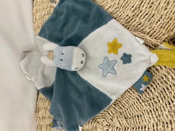 Doudou plat âne Paco NOUKIE'S Victor et Lucien bleu étoiles Tidou