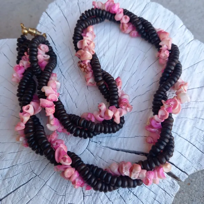 Collier vintage coquillages perles