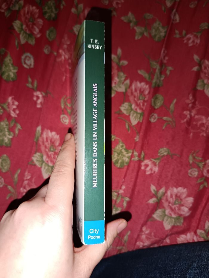 Meurtres dans un village anglais - photo numéro 2