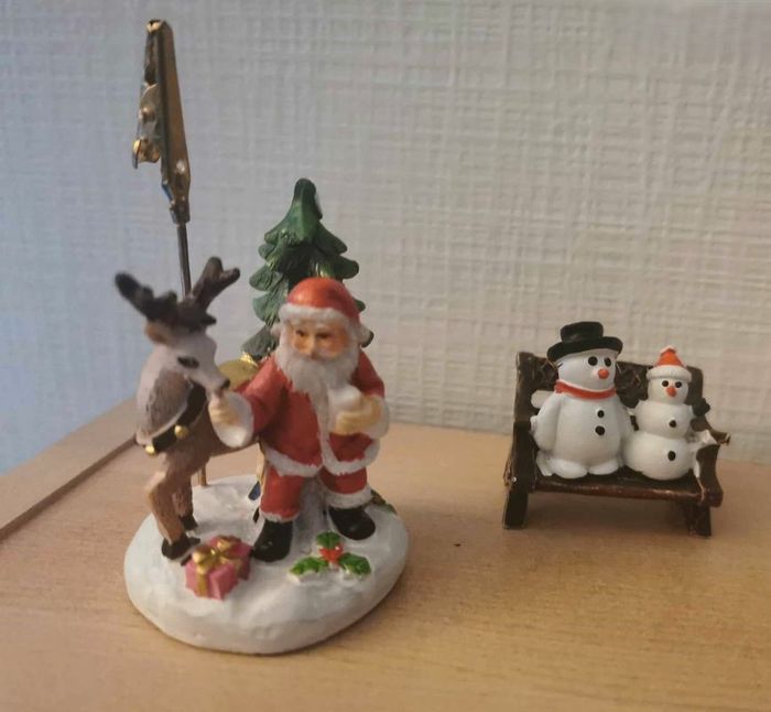 Lot de 2 personnages de Noël