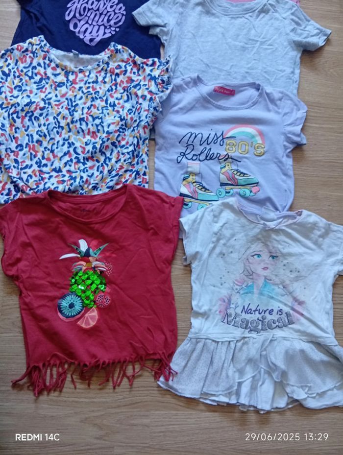 Lot 12 t shirt fille 5ans - photo numéro 2