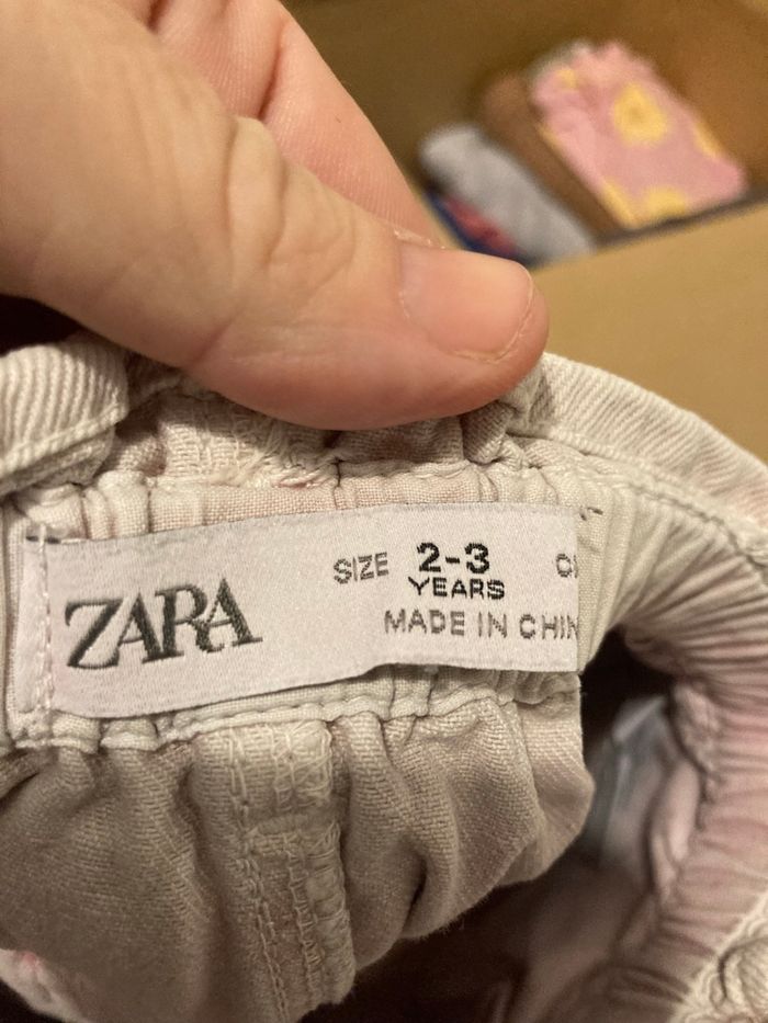 Jupe ZARA rose pâle – Taille 2-3 ans – Coupe Paperbag - photo numéro 3