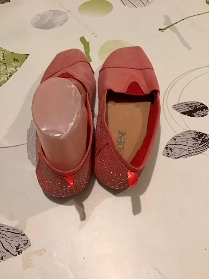 Chaussure plate ballerine rose avec strass taille 37 - photo numéro 4