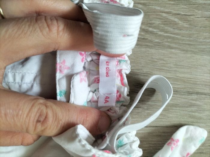 2 pantalons blancs été - photo numéro 5