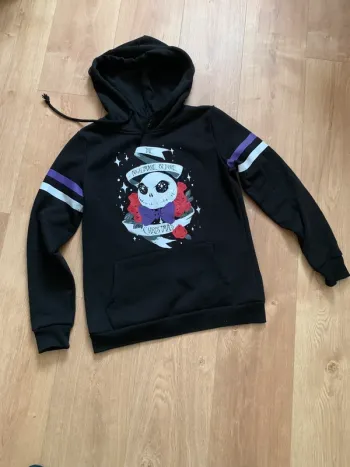 Sweat, étrange Noël de monsieur Jack, taille S capuche neuf trop petits pour moi