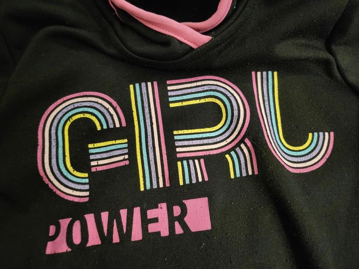 Sweat à capuche 7/8 ans - photo numéro 3