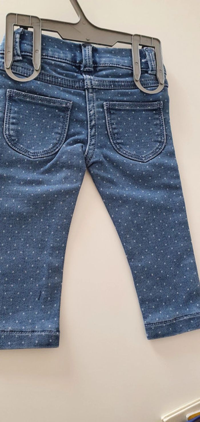 Pantalon 6mois - photo numéro 2