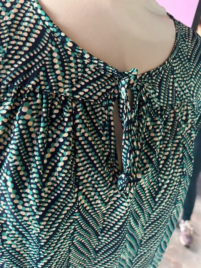 Blouse motif vert - photo numéro 2