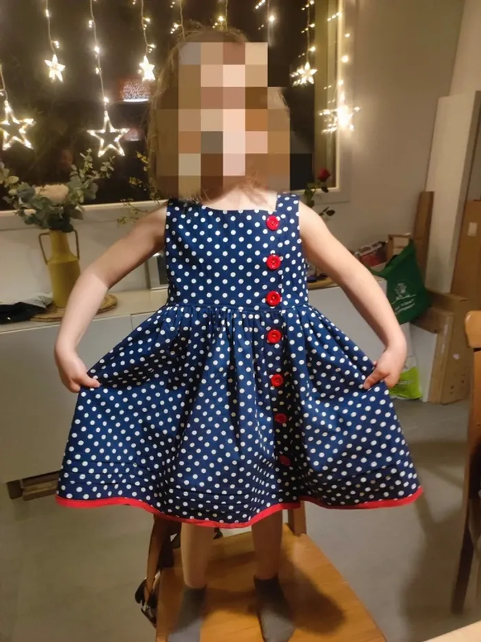 Robe 5 ans fait main TBE - photo numéro 6