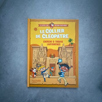Livre « le collier de Cléopâtre  » Hachette jeunesse