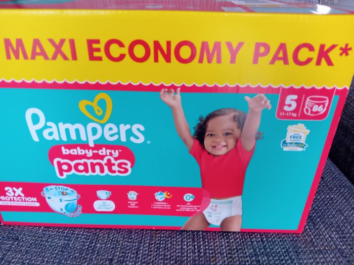 Pampers  86 pants taille 5
