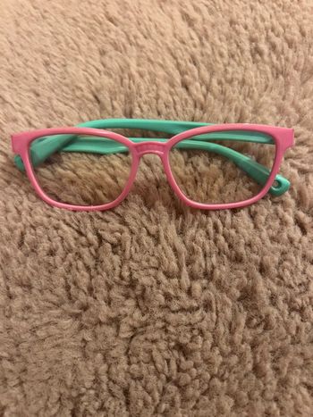 Lunette anti lumière bleue plastique flexible rose et bleu