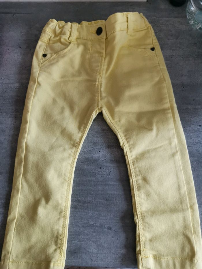 Jean tape à loeil jaune 18 mois