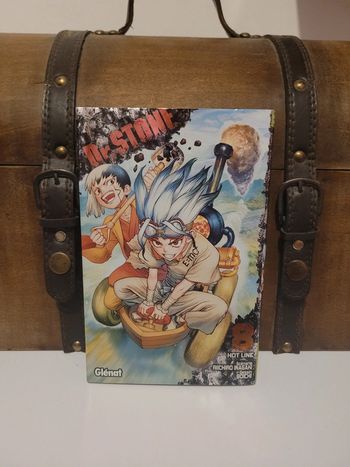 Manga Dr Stone tome 8 édition collector brillant premier tirage